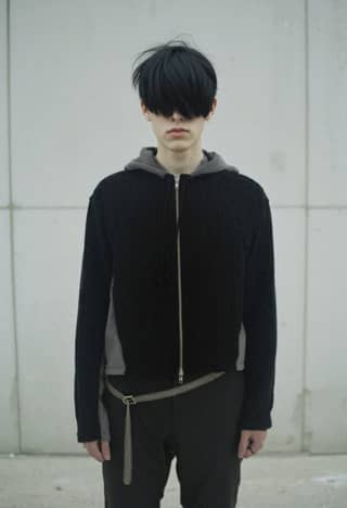Whale hood zip-up