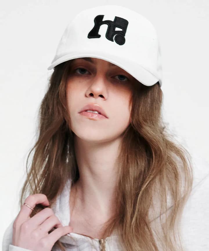 홀리 심볼 빅 로고 볼캡_화이트