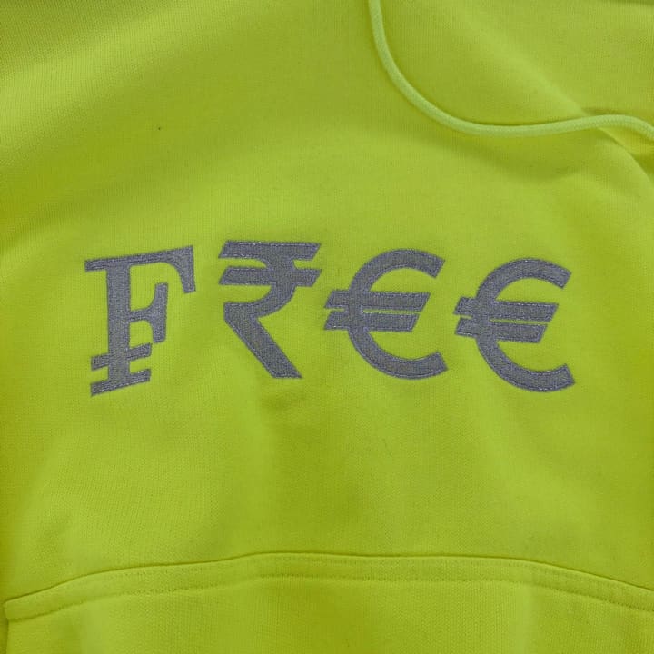Vetements Neon Hoodie 상세 이미지 2