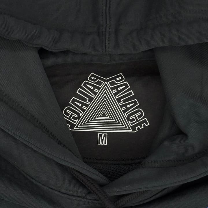 PALACE Maximum Hoodie 상세 이미지 4