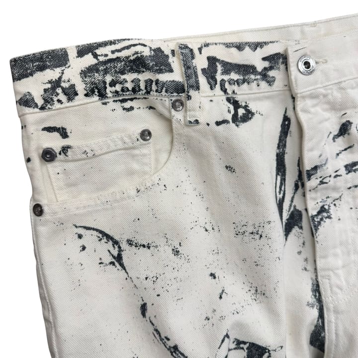 OFF-WHITE Painted Graphic Jeans 상세 이미지 2