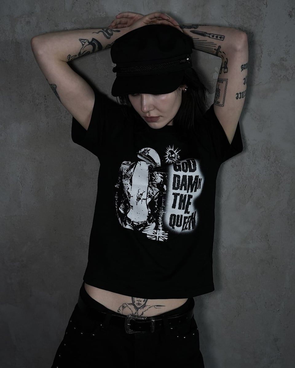 Pistols Tee (BLACK)