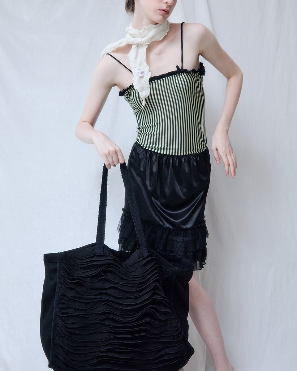 No.018 White Delicato
