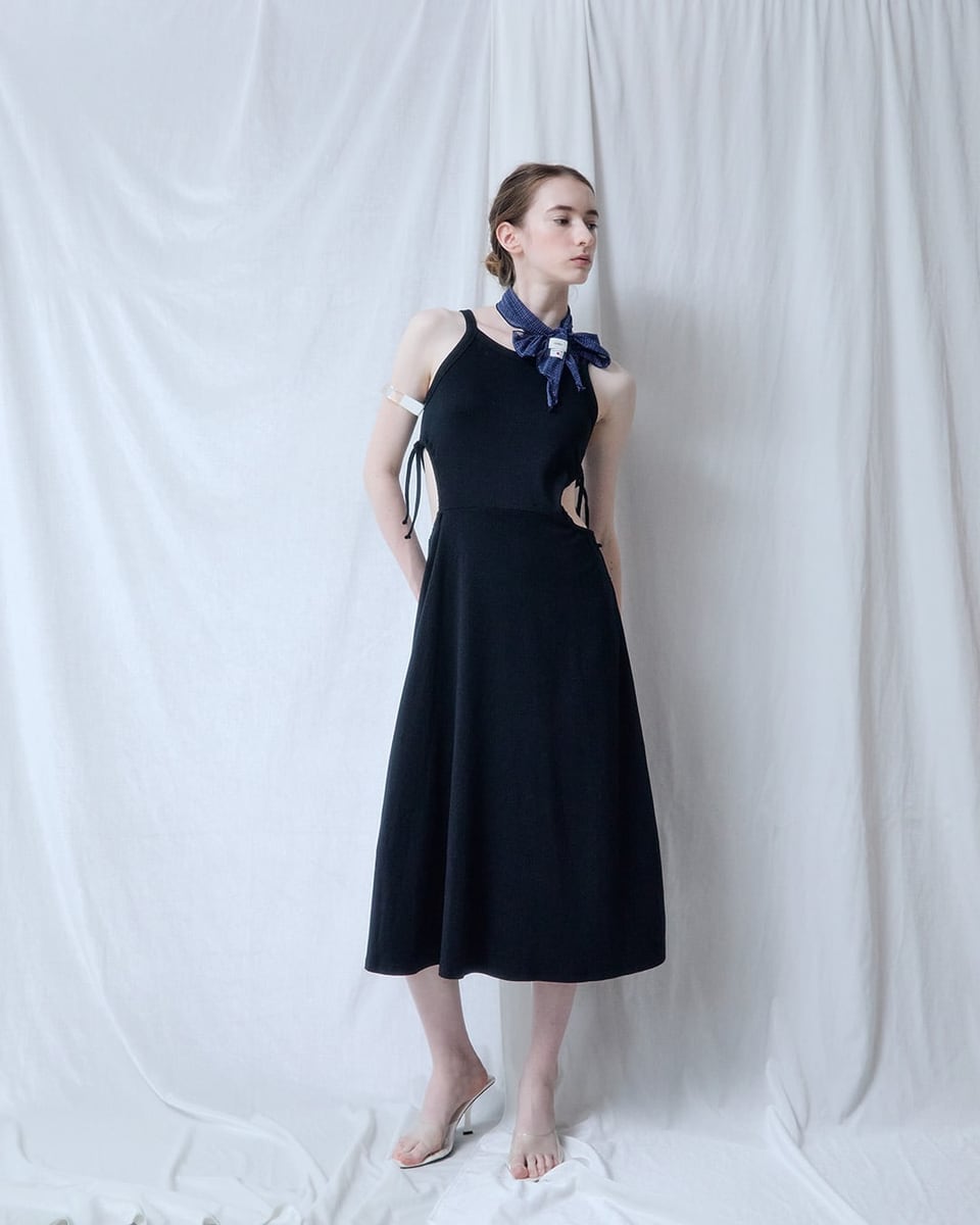 No.209 Navy Ostinato