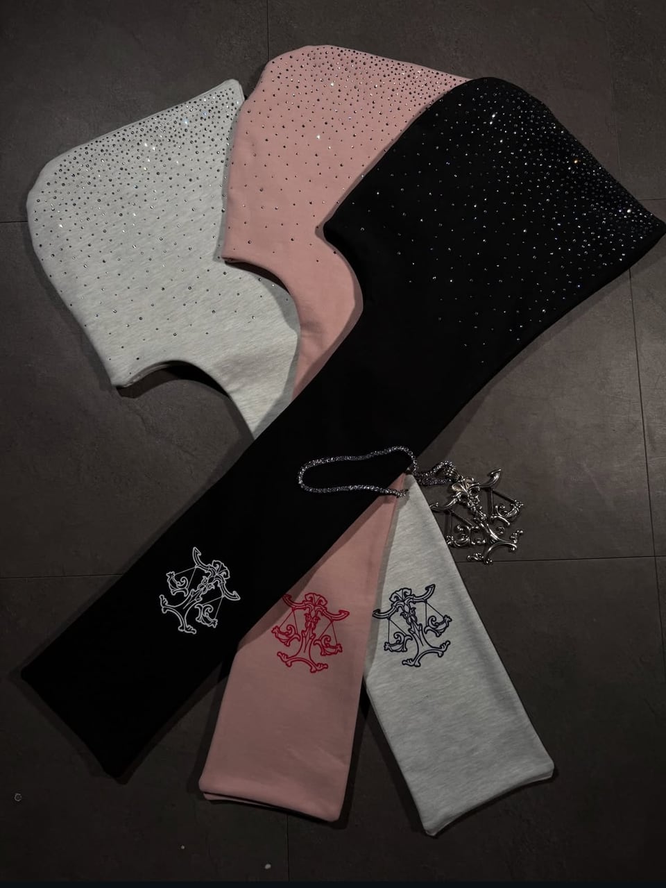 Crystal hooded scarf (Beige Pink)