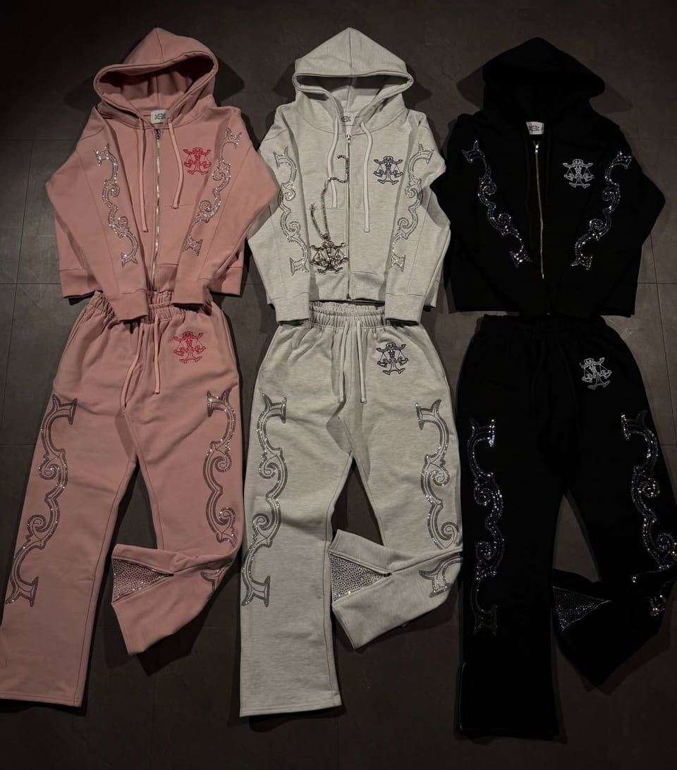 Crystal scale hooded zip-up (Beige Pink)