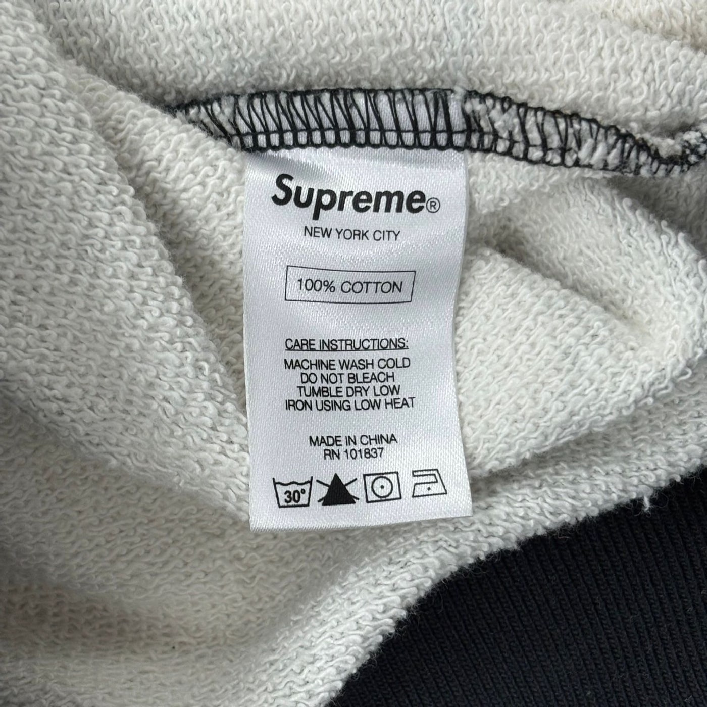 Supreme X UNDERCOVER Artistic Hoodie 상세 이미지 4