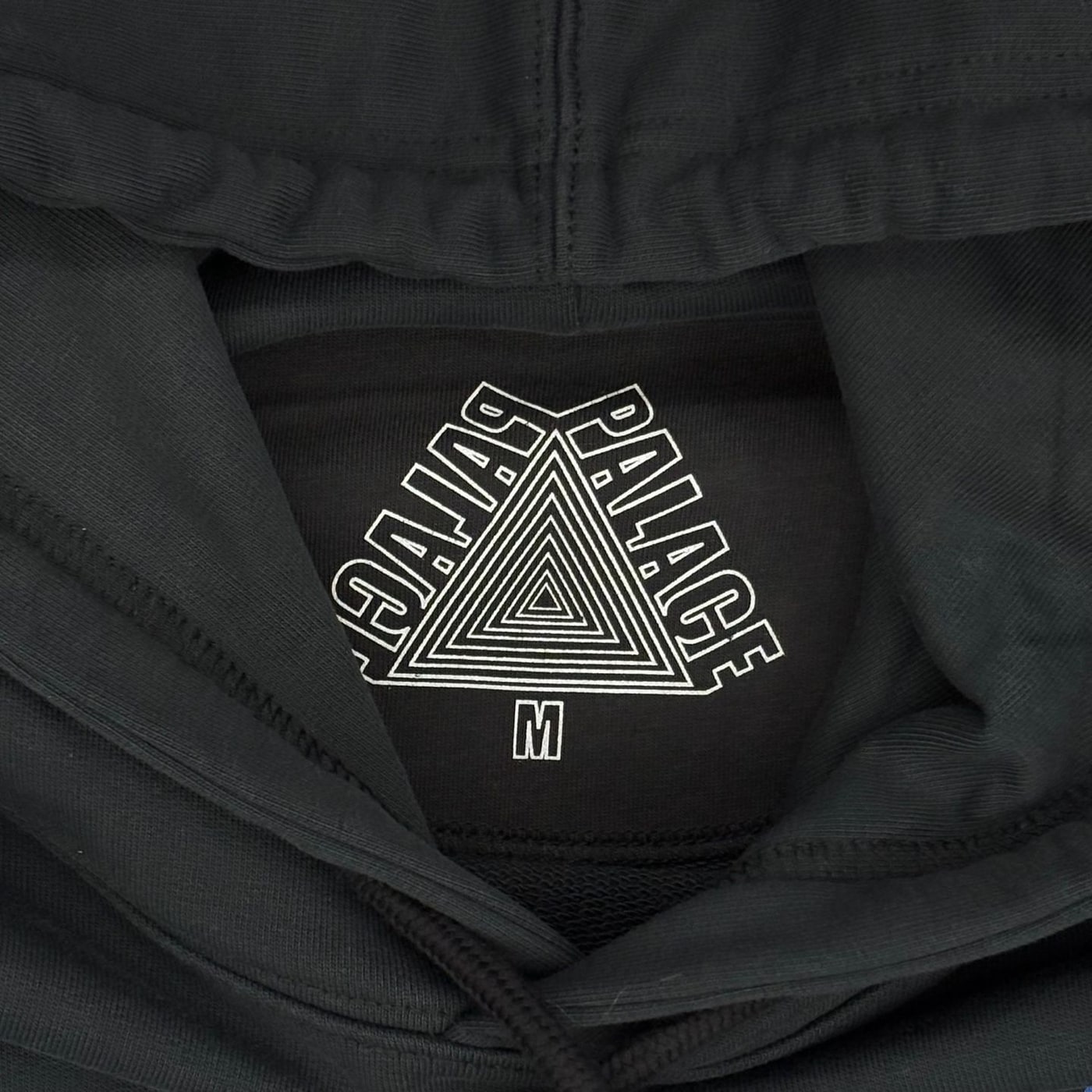 PALACE Maximum Hoodie 상세 이미지 4